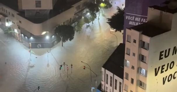 Chuva deixa dois mortos e provoca enchentes em São Paulo