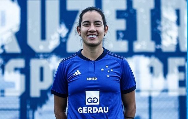 Cruzeiro anuncia contratação de centroavante paraguaia
