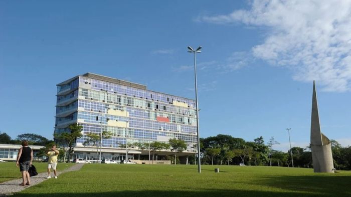 UFMG oferta vagas para 91 cursos de graduação em 2024 por meio do Sisu; confira UFMG oferta vagas para 91 cursos de graduação em 2024 por meio do Sisu; confira