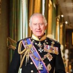 Rei Charles III assume papel 'pela primeira vez na história da família real'