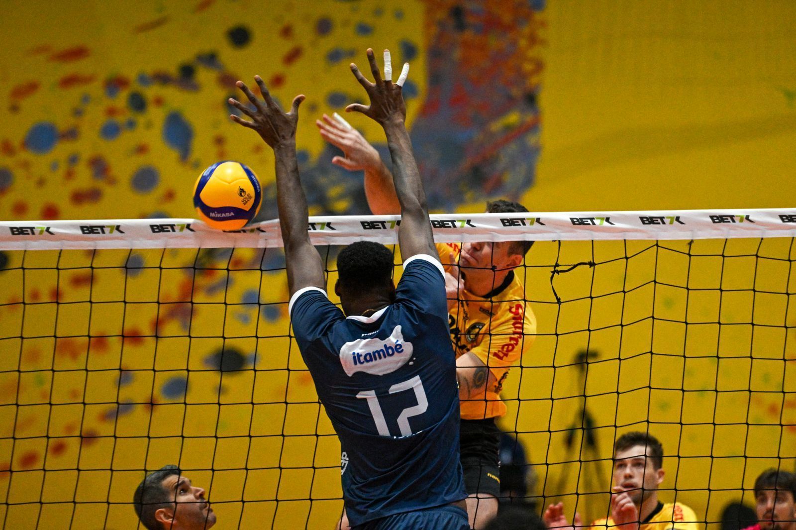 Copa Brasil de Vôlei Masculino: de virada, Itambé Minas perde para Guarulhos e é eliminado