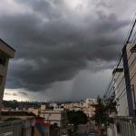 Chuva em BH: Defesa Civil emite alerta para as próximas horas deste sábado (30)
