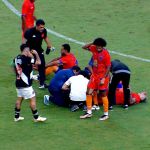 Jogador do Audax sofre lesão chocante em partida contra o Vasco; veja