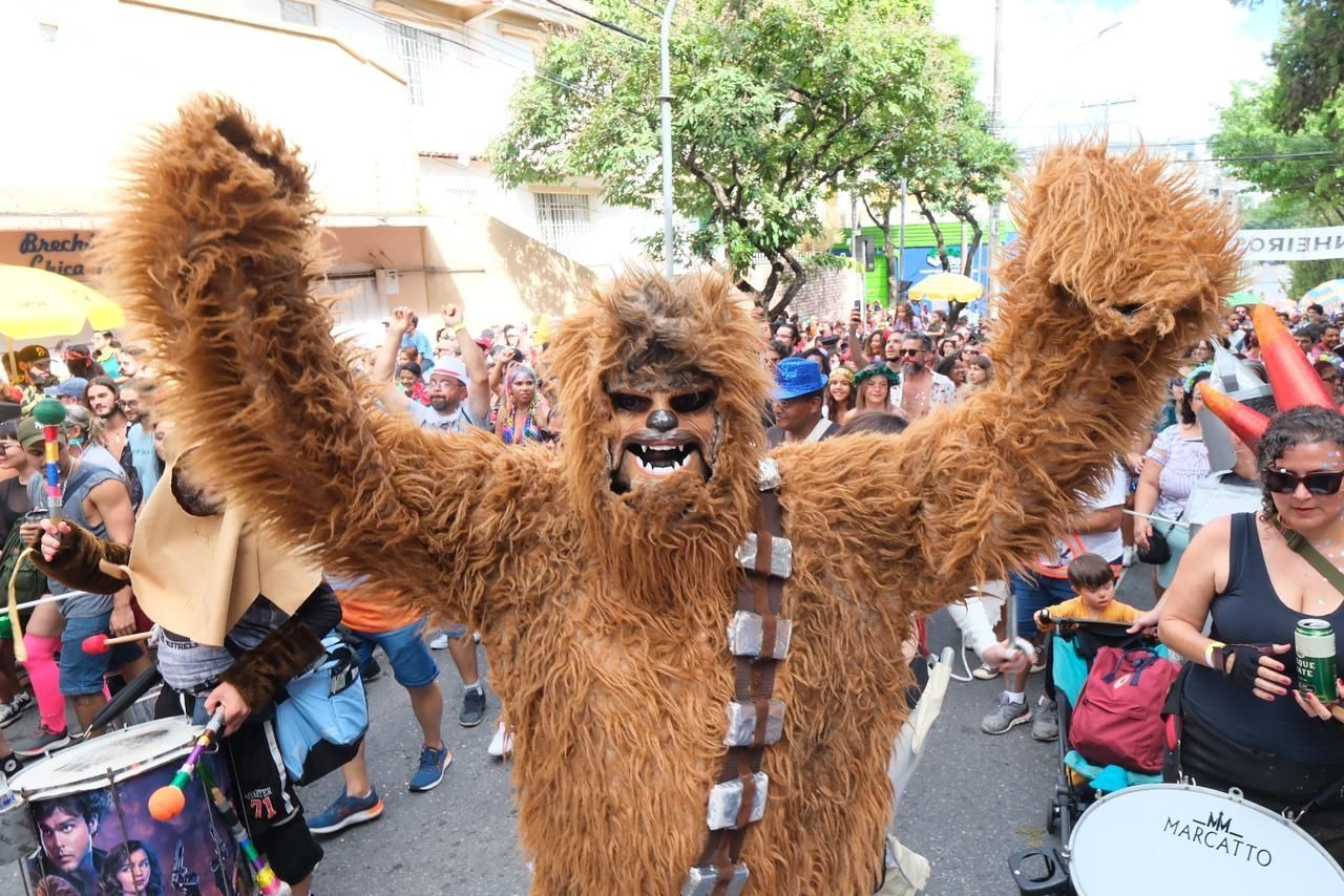 'Unidos da Estrela da Morte' reúne apaixonados por Star Wars no bairro Floresta