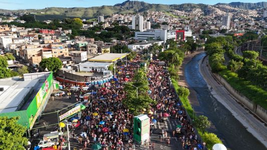 Bloco 'Volta Belchior' desfila neste sábado (10) na avenida dos Andradas
