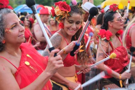 Volta Belchior reúne admiradores do cantor e foliões neste sábado de Carnaval