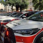 Vídeo: motorista que dirigia Porsche sem CNH bate em viatura da PM em SP