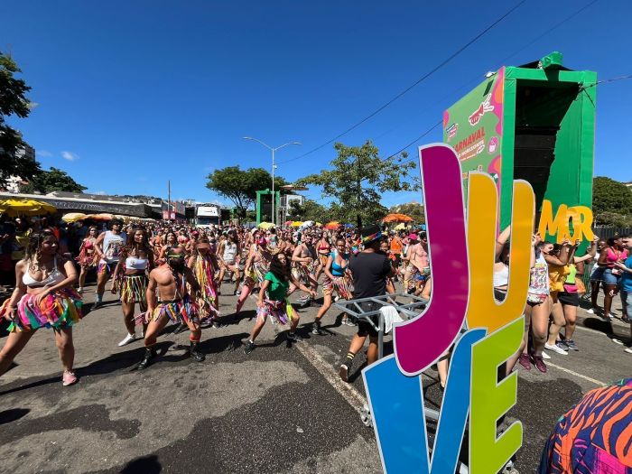 Juventude Bronzeada comemora dez anos de desfiles neste Carnaval 2024 em BH
