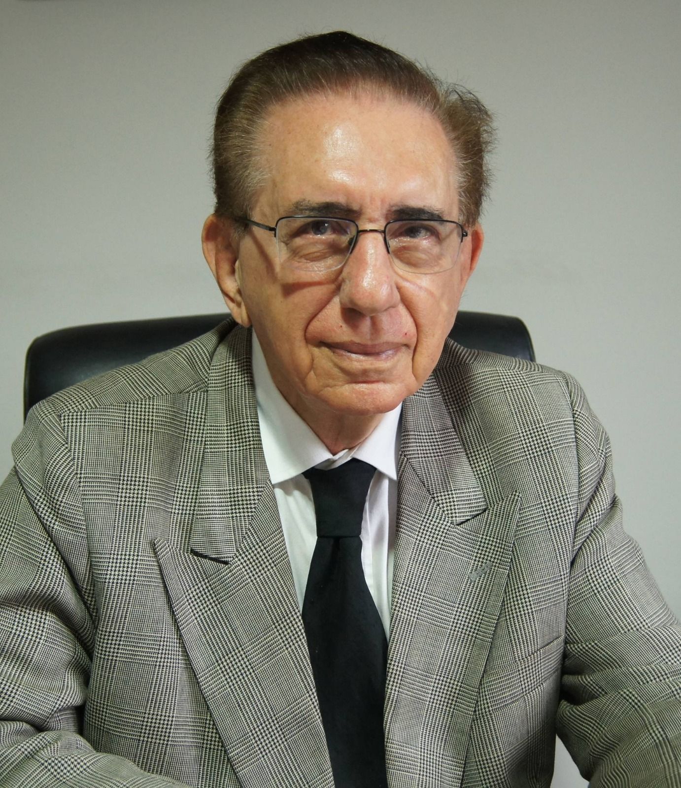 Morre o escritor mineiro Rui Mourão, aos 95 anos