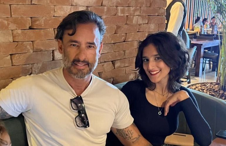 Jovem descobre a identidade de pai biológico por ele ser 'sósia' de Rodrigo Santoro; entenda