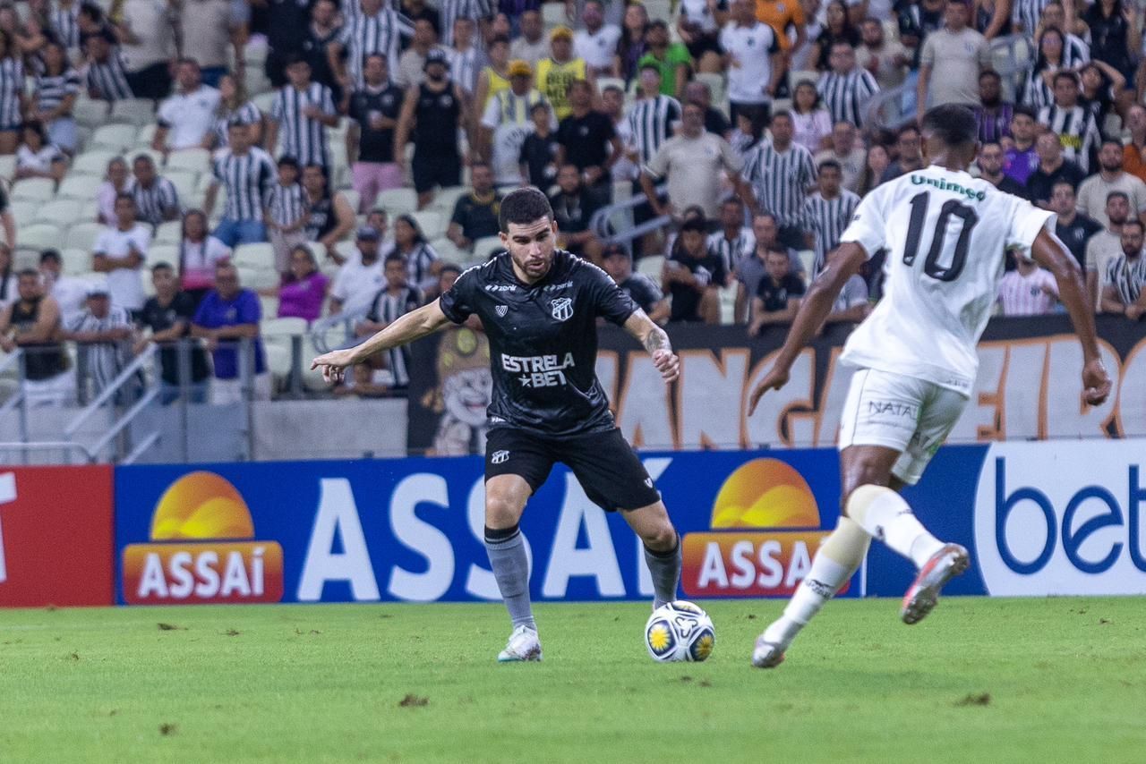 Vágner Mancini tenta entender os apagões que o Ceará sofre no segundo tempo
