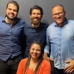 PodTudo debate vovô 'maromba' que viralizou na web puxando carros e mulheres apaixonadas por robôs