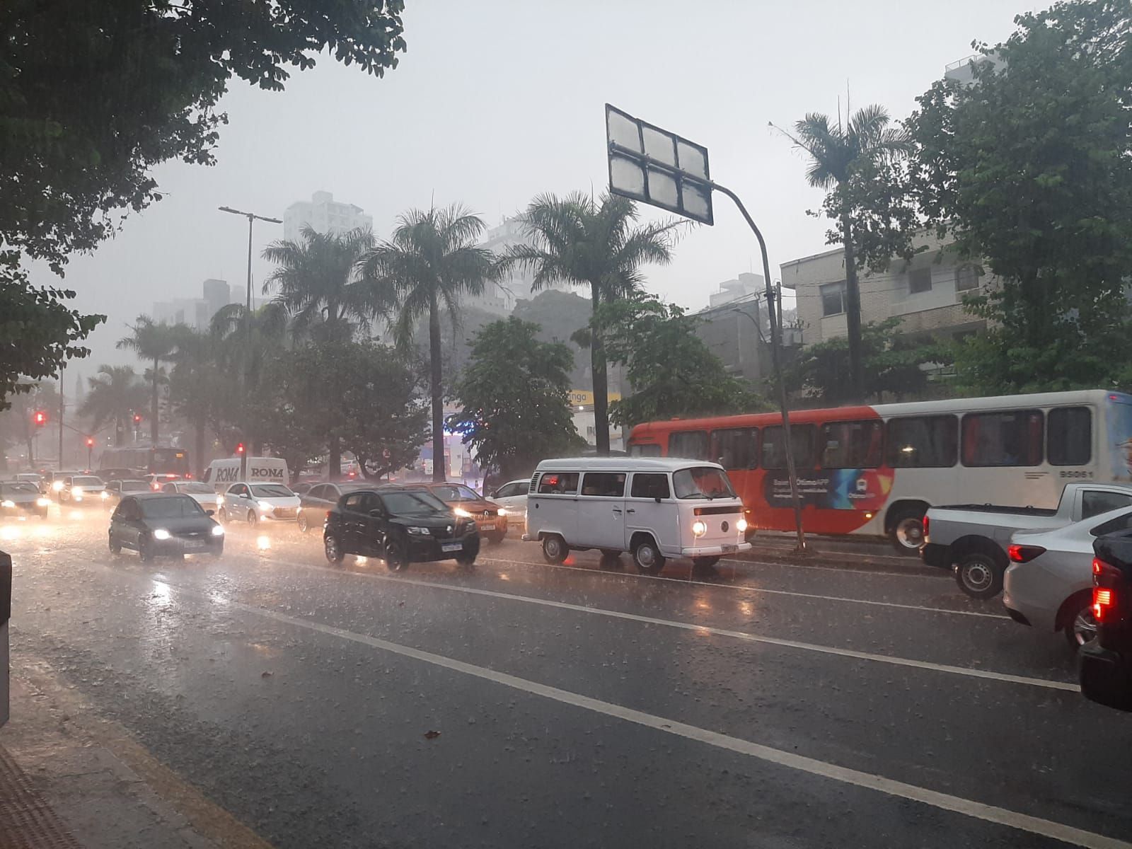 BH registrou chuvas 21% acima da média em dezembro, diz balanço do Inmet