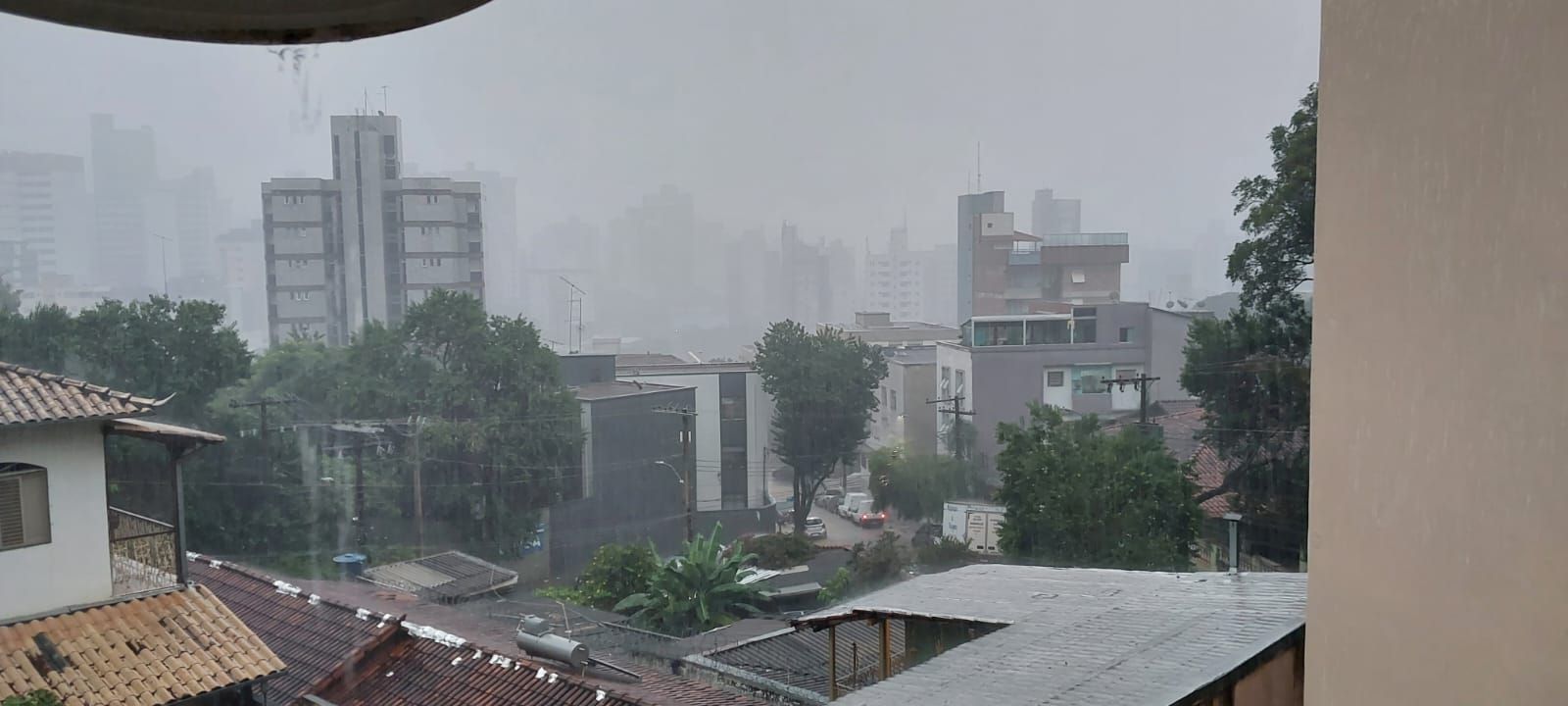 Três cidades de Minas estão entre as seis com o maior volume de chuva em 24h