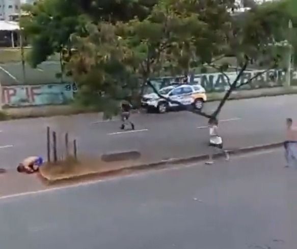 Torcedor morre e dois são baleados em confronto entre organizadas de Atlético e Cruzeiro em BH