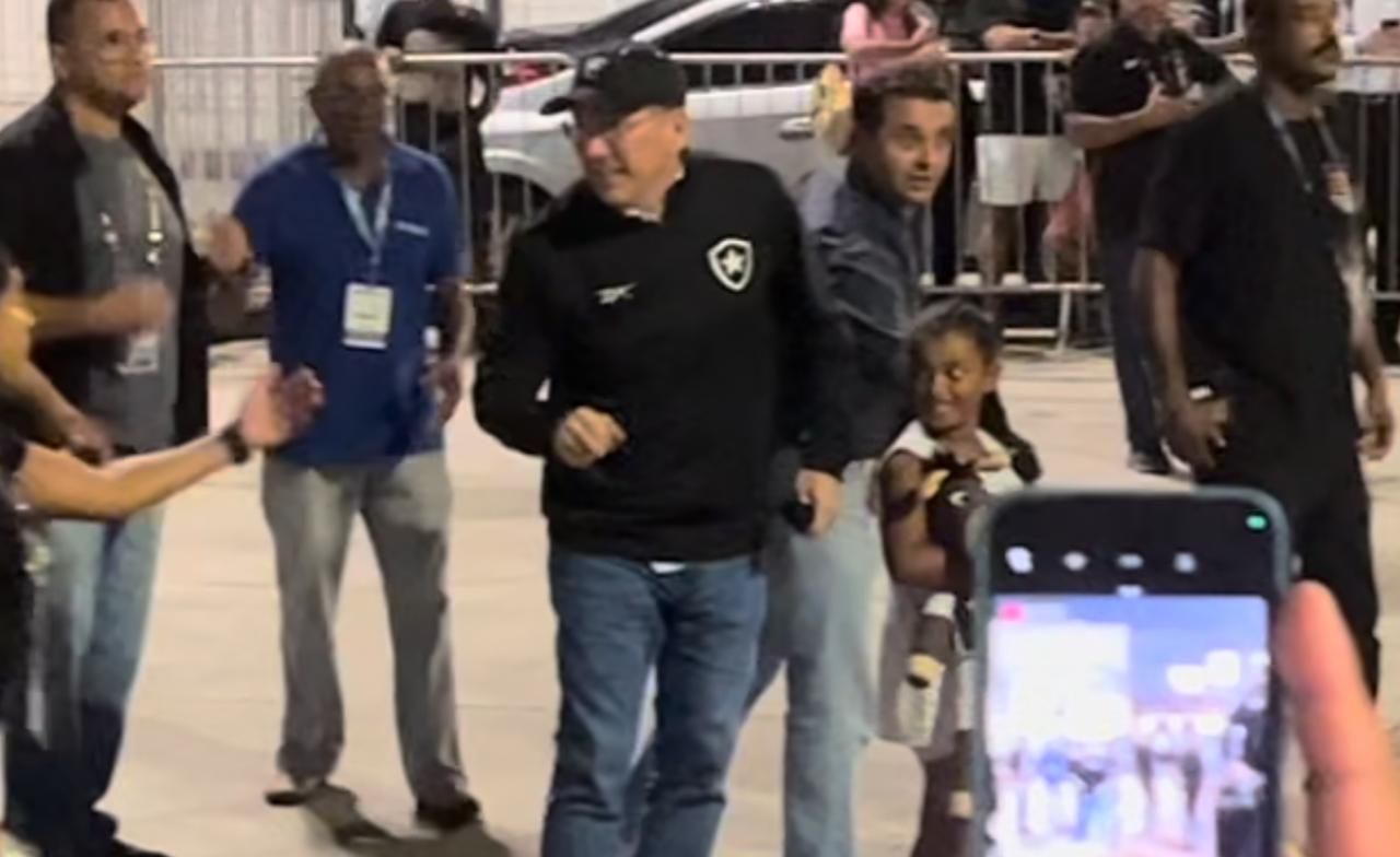 John Textor revela proposta de 20 milhões de euros do Botafogo para próxima janela