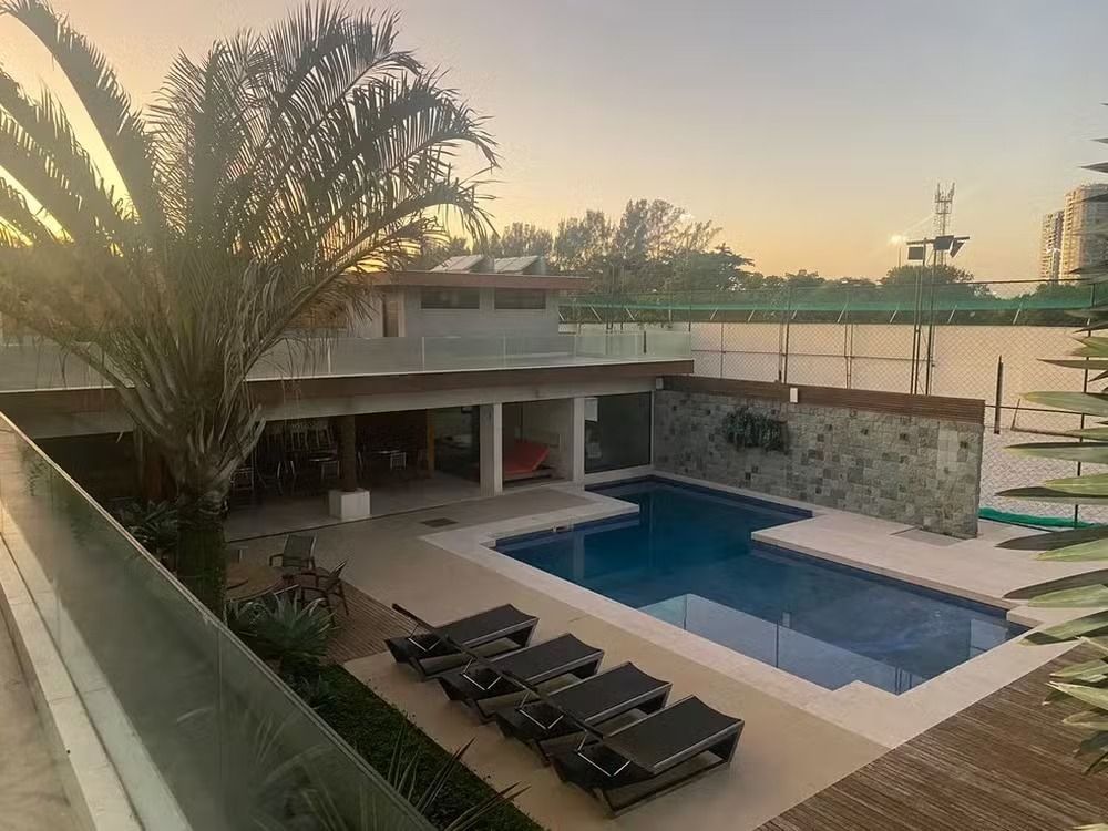 Jogador do Flamengo aluga ‘casa de vidro’ de bicheiro famoso por série da Globo