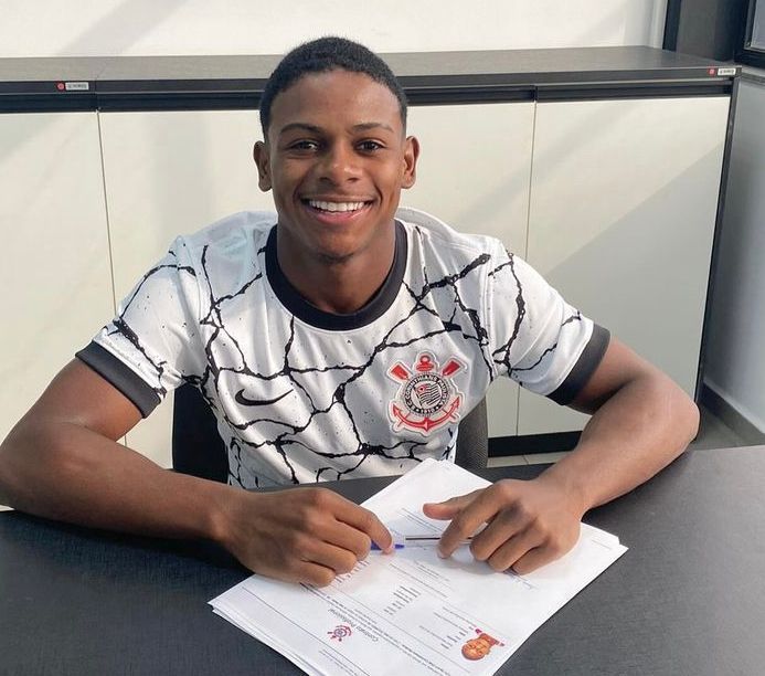 Corinthians fecha com atacante do Resende para reforçar o Sub-20