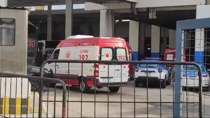'Há crianças e idosos entre os reféns em ônibus sequestrado no RJ', afirma coronel da PM
