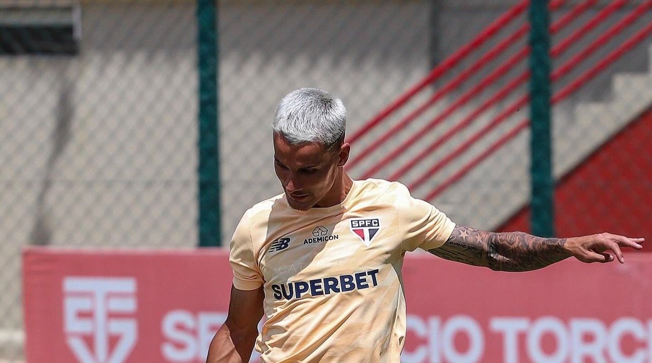 Reforço ganha sequência como titular no São Paulo e supera início irregular