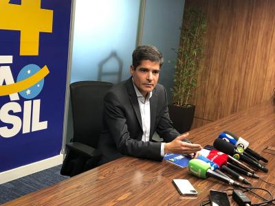 ACM Neto conversa com os jornalistas após reunião da Executiva Nacional do União Brasil