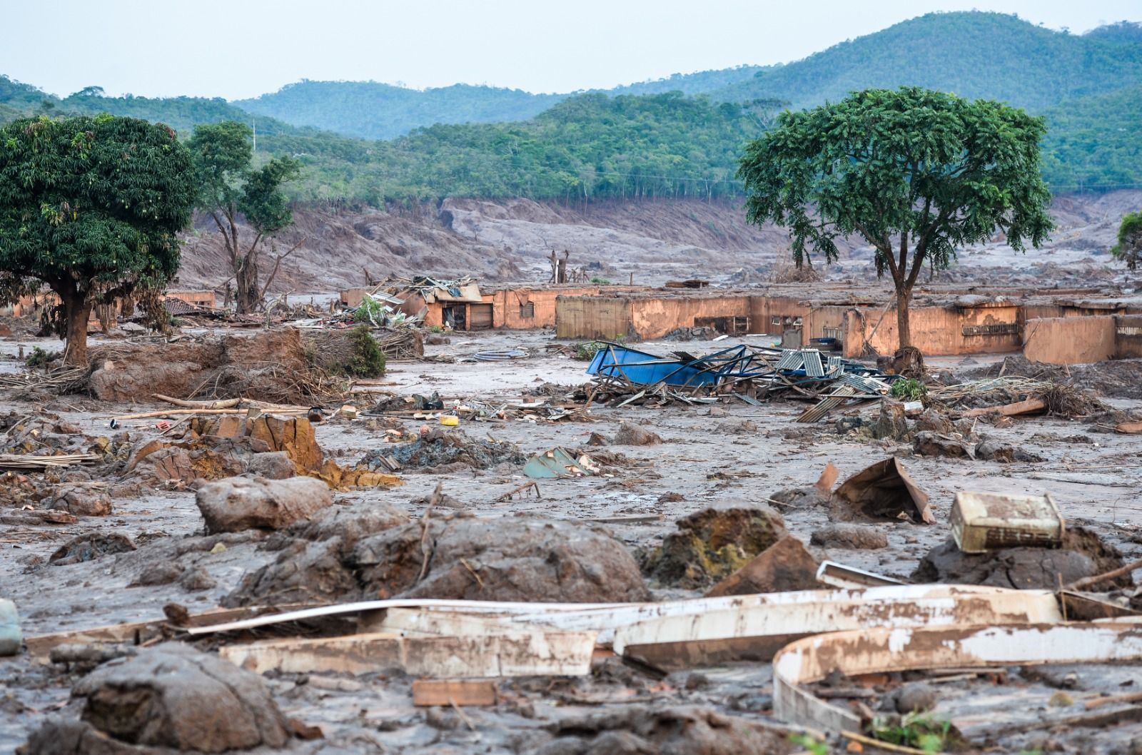 Samarco e Vale enfrentam novo processo por rompimento de barragem em Mariana