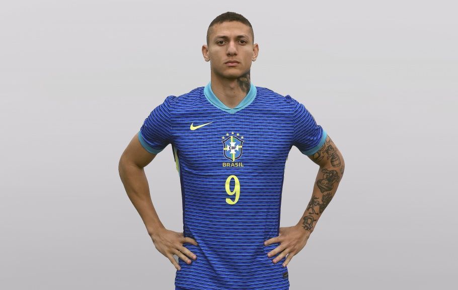 Amarelo ou azul? Brasil define camisa para estreia de modelo contra a Inglaterra