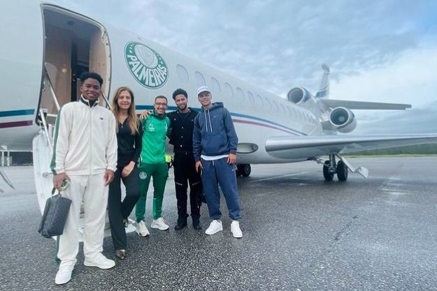Trio de convocados do Palmeiras volta ao Brasil e pode jogar semifinal