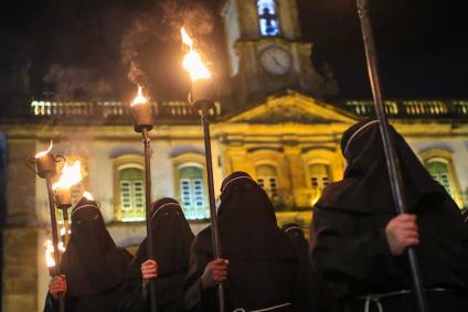 Procissão do Fogaréu em Ouro Preto Minas Gerais