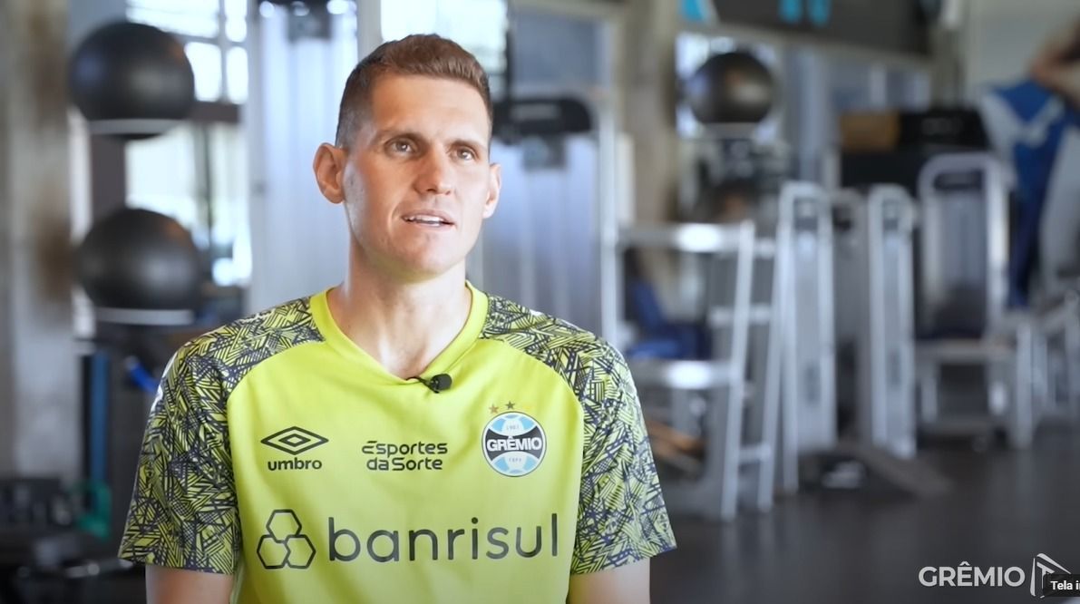 Ex-Cruzeiro, Rafael Cabral revela bastidores de acerto com o Grêmio
