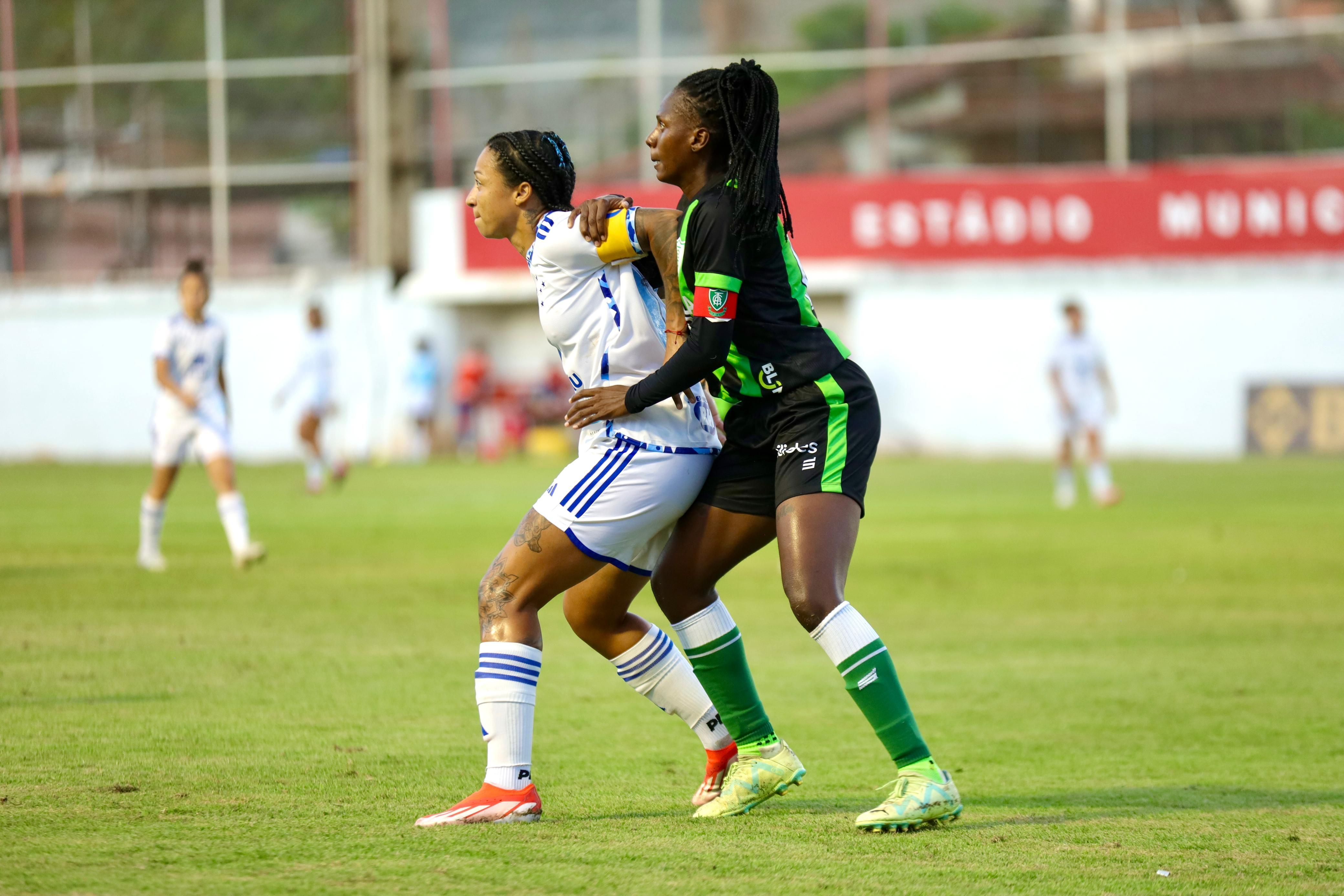 América surpreende e vence Cruzeiro de virada no Brasileirão Feminino