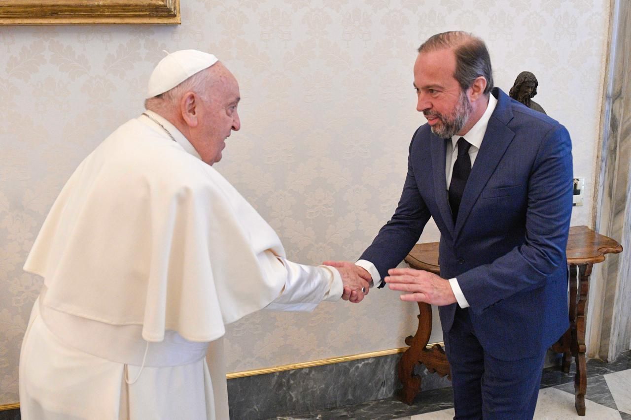 Papa Francisco recebe ministro e ressalta papel do Brasil em meio a emergência climática