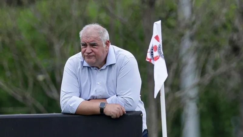 Ex-diretor do Corinthians dispara contra Augusto Melo: “Conselho tira ou polícia tira”