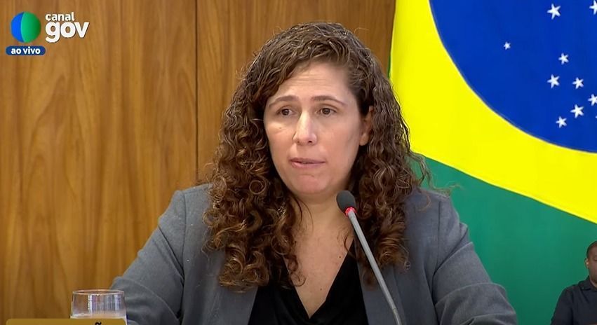'Solução mais segura para todos os candidatos', justifica ministra sobre adiamento do CNU