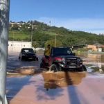 Chuvas no RS: moradores precisam da ajuda de ‘jipeiros’ para receber mantimentos