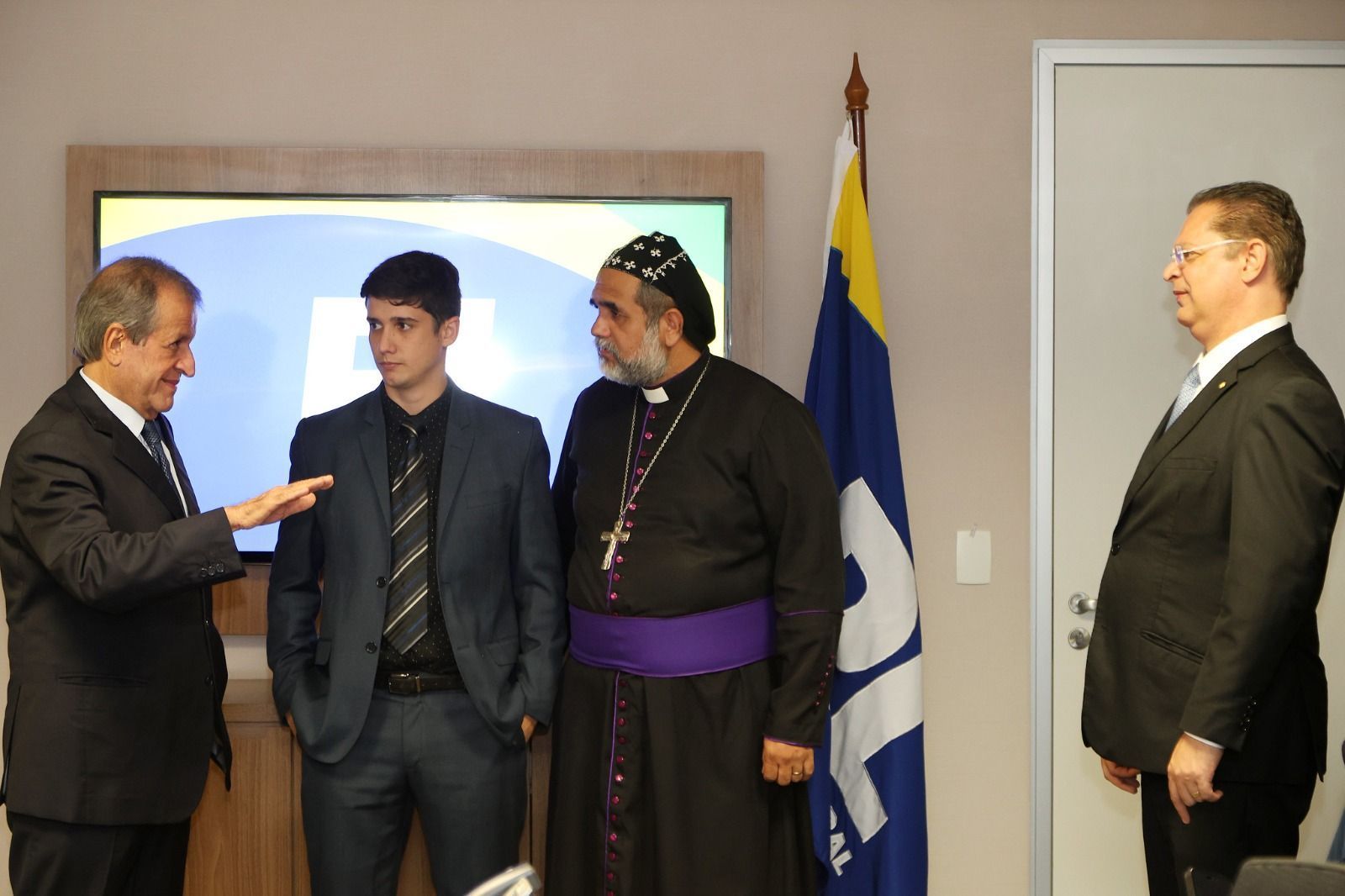 O Foro do Brasil e o encontro de Padre kelmon com Valdemar da Costa Neto