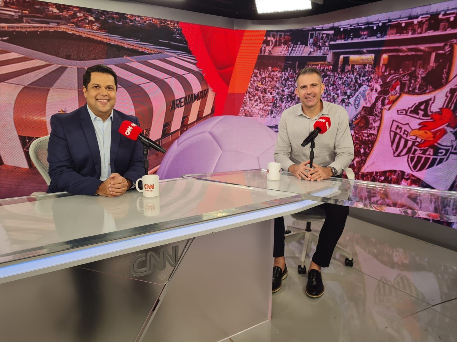 Victor conta no CNN Esportes S/A como foi demitir Felipão no Atlético