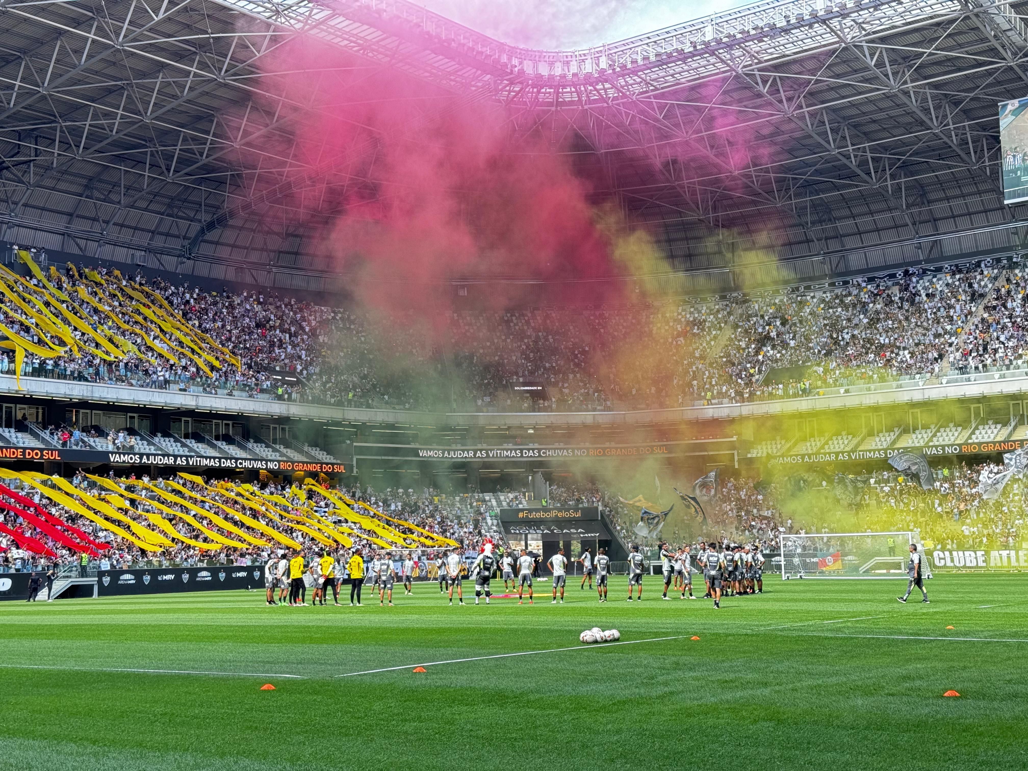 Atlético faz primeiro treino aberto na Arena MRV em manhã de solidariedade com RS
