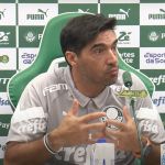 Após polêmica, Abel Ferreira emite comunicado se desculpando com repórter: ‘Fui infeliz’
