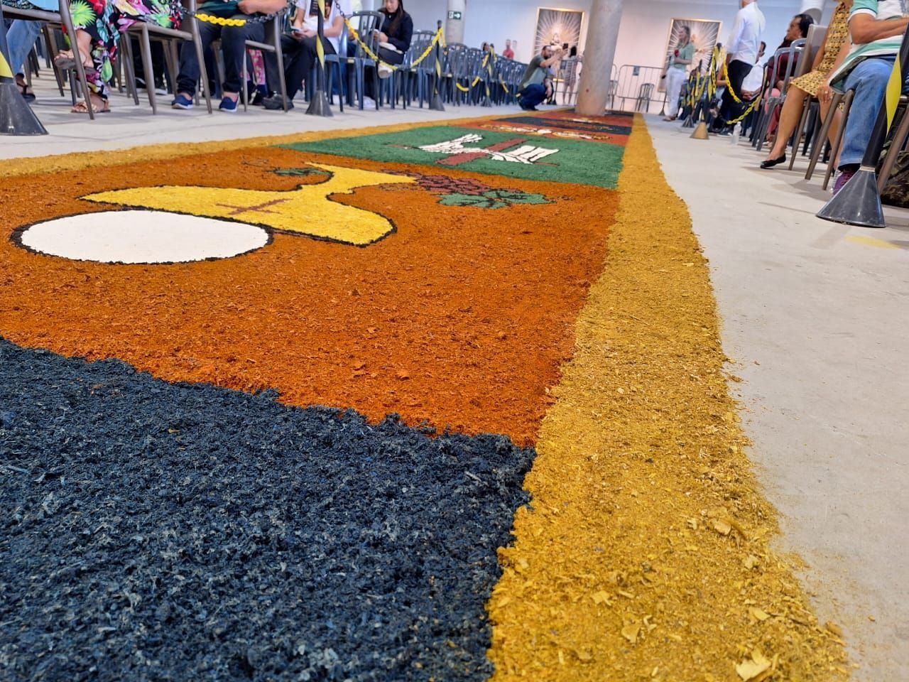 Corpus Christi: tapetes colorem as ruas de Belo Horizonte, em tradição Católica; veja fotos