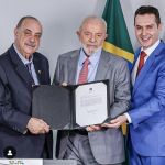 Pré-candidato à PBH, Fuad encontra com Lula e assina convênio para obras de chuvas