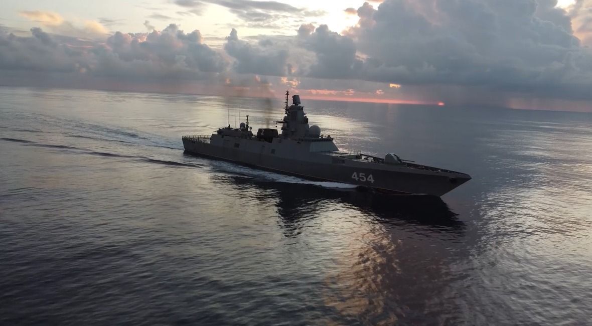 Submarino nuclear dos EUA chega à base militar de Guantánamo um dia após navios russos pararem em Cuba