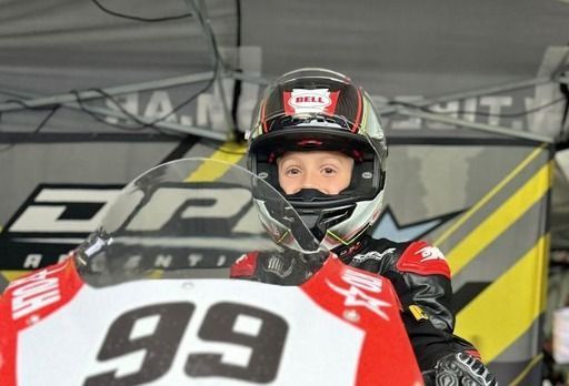Piloto de nove anos da SuperBike morre após acidente em Interlagos