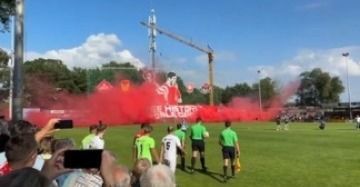Mosaico cai sobre torcedores, deixa feridos e cancela jogo-treino na Holanda