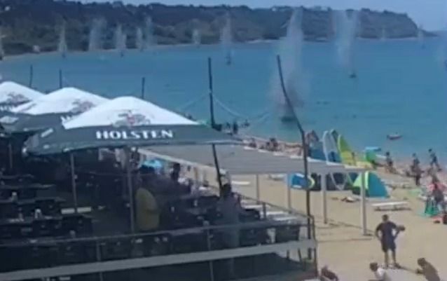 Vídeo: Ucrânia realiza ataque em praia da Crimeia e deixa 4 mortos, entre eles duas crianças