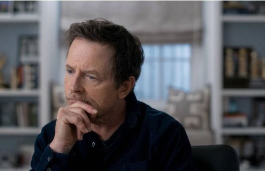 Fama e luta pela cura: a trajetória do ator Michael J. Fox, que convive com Parkinson há mais de 30 anos