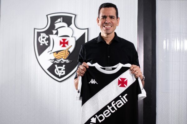 Copa do Brasil: diretor do Vasco confirma onde será o jogo contra o Atlético