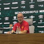 Apresentado no Fluminense, Mano Menezes avalia legado do Diniz: 'Muita coisa boa'