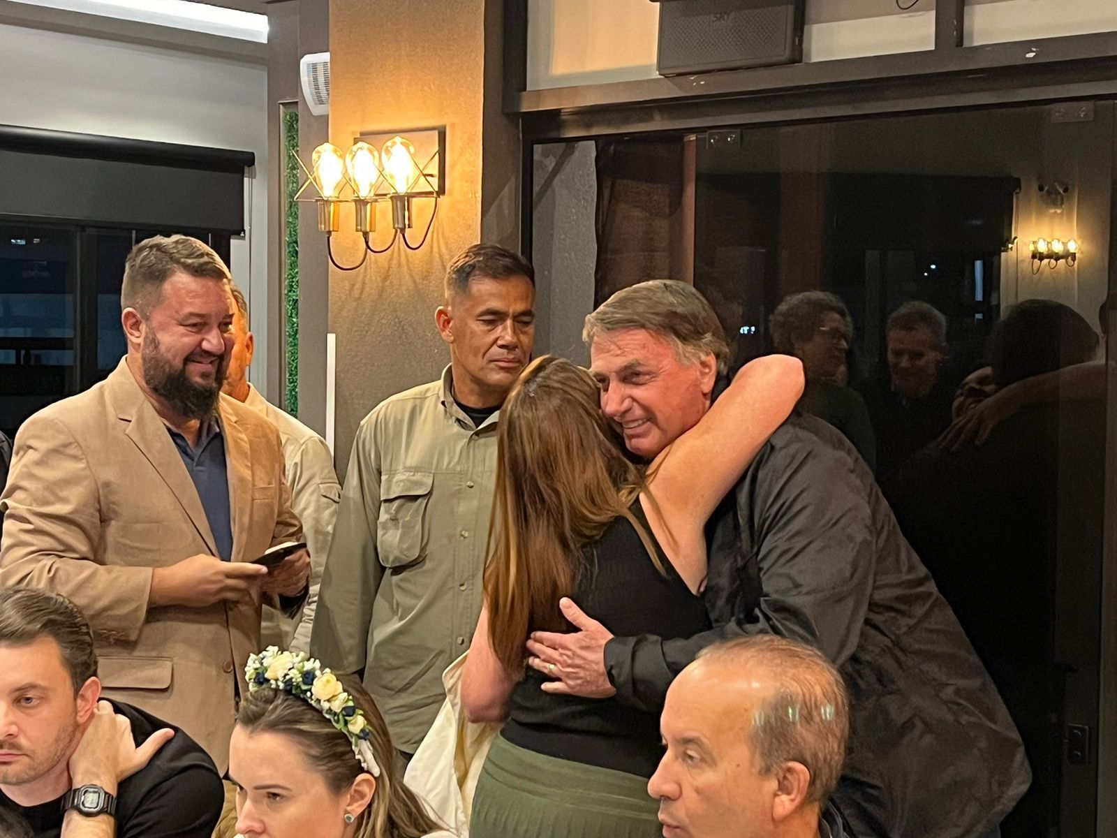 Jantar de Bolsonaro pré-CPAC reúne aliados, pré-candidatos e admiradores