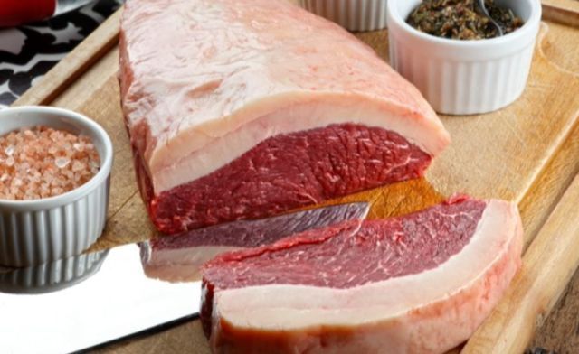 Carne pode subir até 15% se o presidente Lula mantiver a taxação na reforma tributária